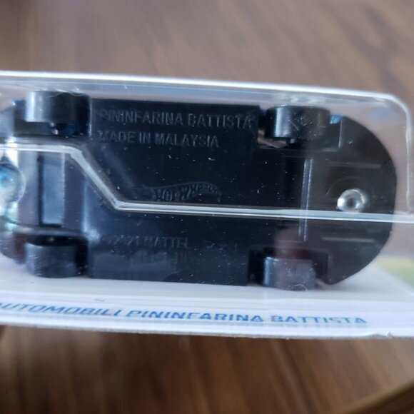 Hot Wheels Automobili Pininfarina Battista Blue 1:64 Exotics 2/10 - Picture 4 of 5